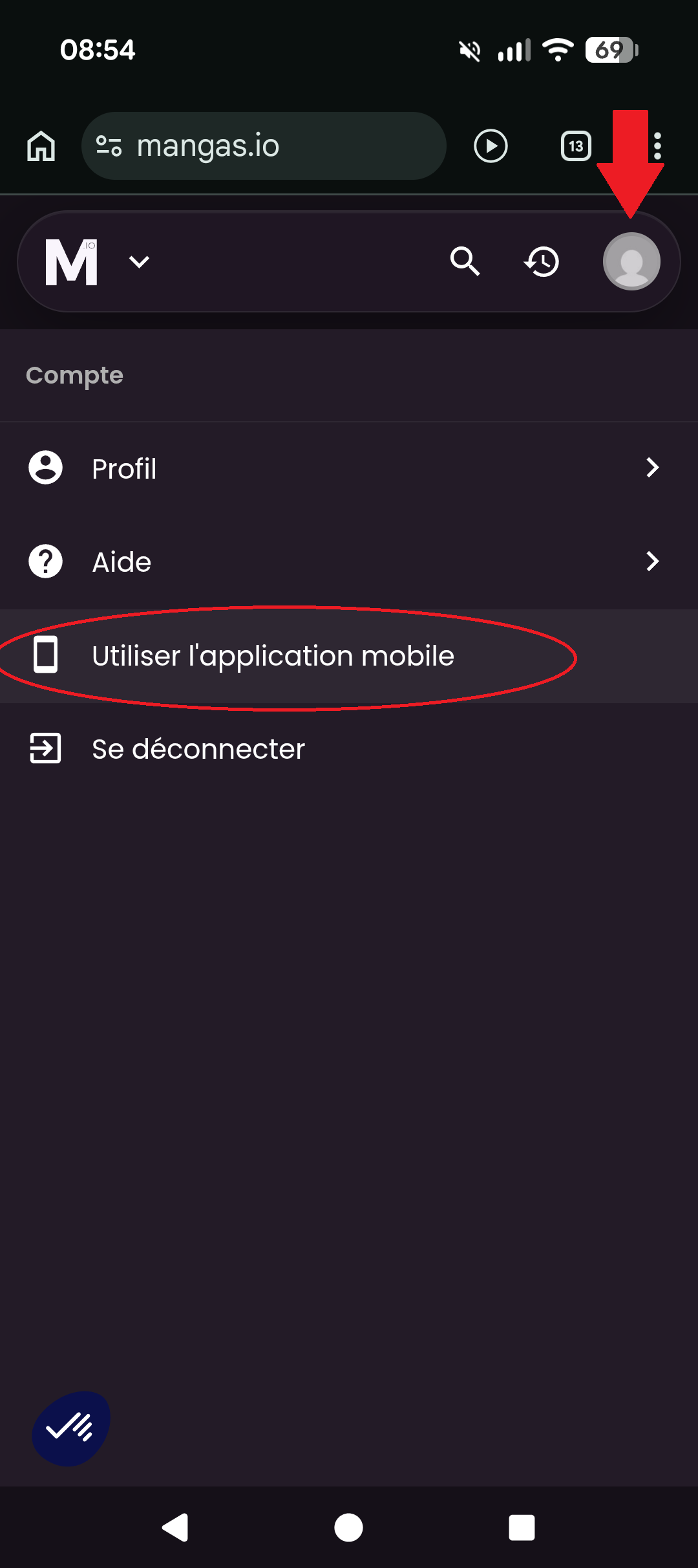 copie d'écran de l'application manga io avec une flèche rouge désignant l'illustration de profil de l'usager et la mention utiliser l'application mobile entourée en rouge